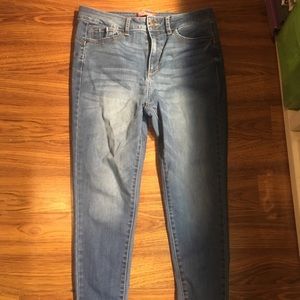 WAX BUTT SKINNY JEANS